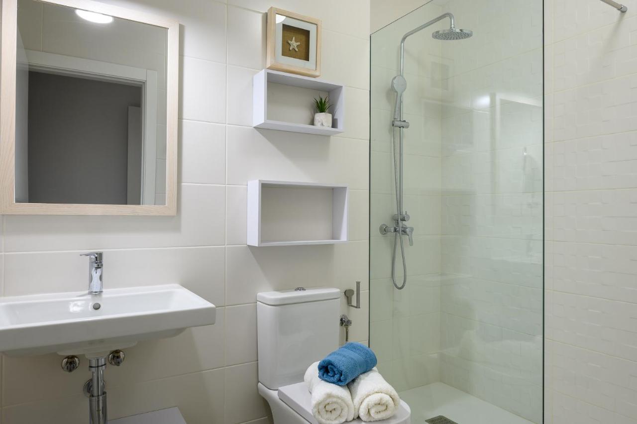 La Marinera House-Near The Beach, Fast Wifi, Air-Con On Main Bedroom And Sat Tv Playa Blanca  Bagian luar foto