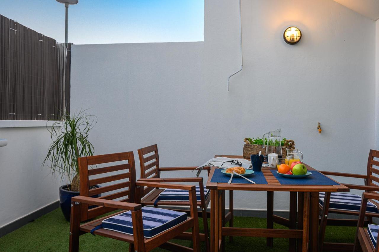 La Marinera House-Near The Beach, Fast Wifi, Air-Con On Main Bedroom And Sat Tv Playa Blanca  Bagian luar foto